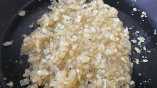 سس کچاپ باربیکیو با طعم توت‌ فرنگی