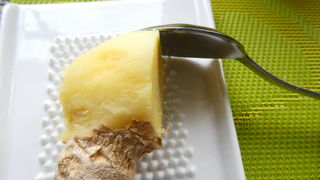 سس کچاپ باربیکیو با طعم توت‌ فرنگی