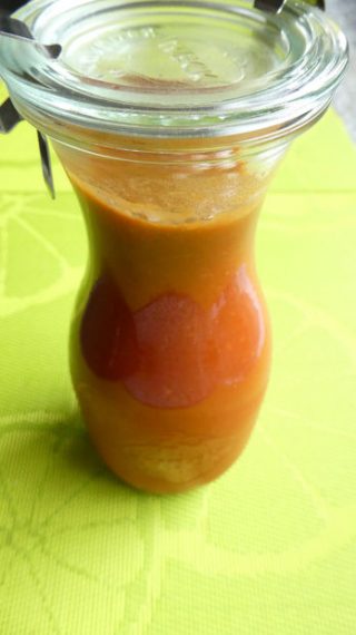 سس کچاپ باربیکیو با طعم توت‌ فرنگی