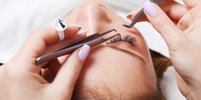 مضرات کاشت مژه